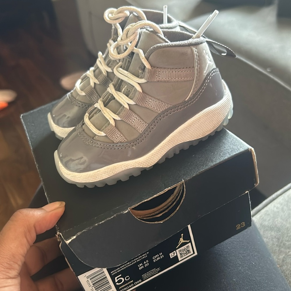 Jordan Cool grey Retro 11s